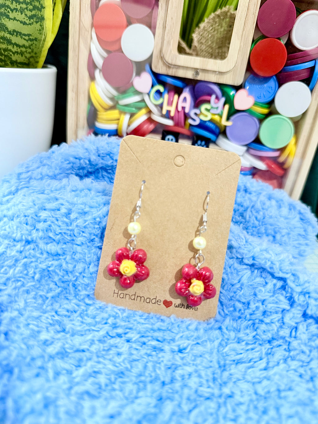 Tini tiny flower earrings